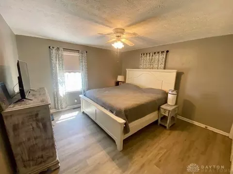 528 E Home Rd, Springfield, OH 45503 photo 11