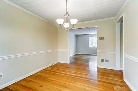 1013 Rio Ln, Kettering, OH 45429 photo 14