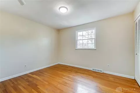 1013 Rio Ln, Kettering, OH 45429 photo 32