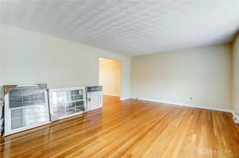 1013 Rio Ln, Kettering, OH 45429 photo 10