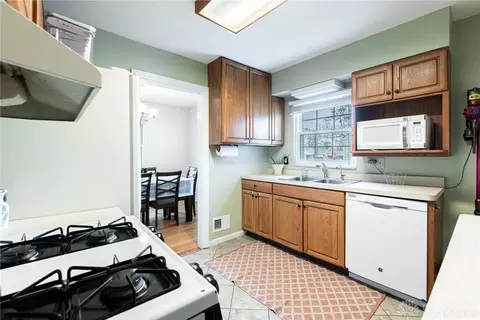 424 Brydon Rd, Kettering, OH 45419 photo 8