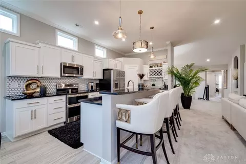 40 Pebble Brook Pl, Springboro, OH 45066