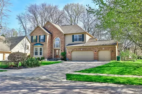 10640 Willow Brook Rd, Dayton, OH 45458