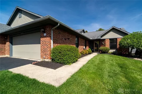 80 Pheasant Run Cir, Springboro, OH 45066