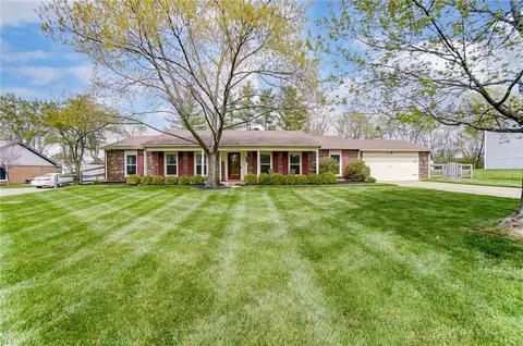 771 Yellowcreek Dr, Washington Township, OH 45458