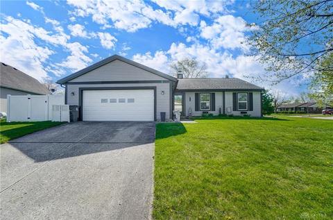 2501 Glasgow Dr, Troy, OH 45373