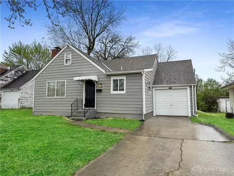 1714 Vancouver Dr, Dayton, OH 45406