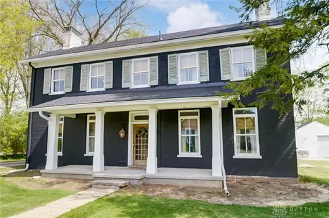118 Maple St, Harveysburg, OH 45032