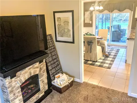 152 Mccraw Dr, Englewood, OH 45322 photo 5