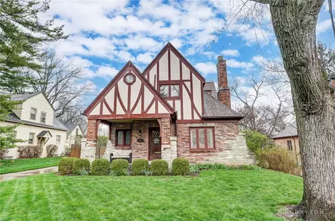 311 Harman Blvd, Oakwood, OH 45419