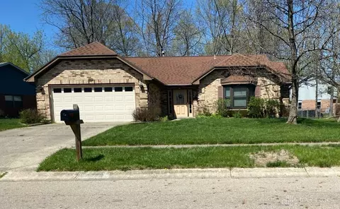 8726 Deer Valley Dr, Huber Heights, OH 45424