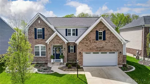 55 Willow Grove Dr, Springboro, OH 45066