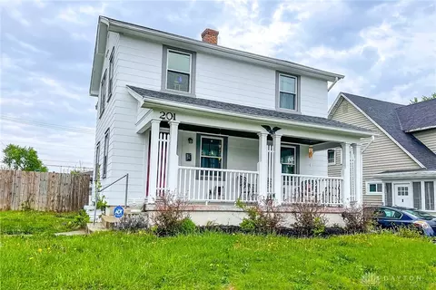201 E Siebenthaler Ave, Dayton, OH 45405