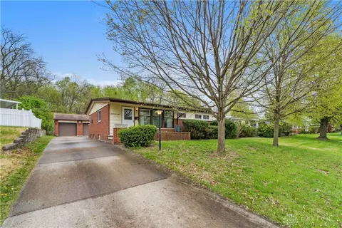 3204 Braddock St, Dayton, OH 45420
