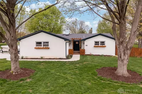 3020 Pascal Dr, Dayton, OH 45431