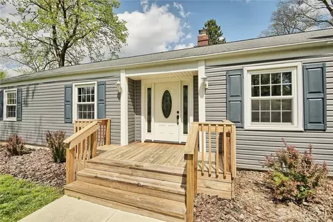 565 W Rahn Rd, Dayton, OH 45429