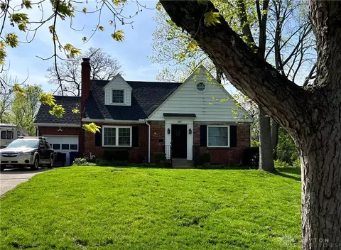169 Valleyview Dr, Dayton, OH 45405