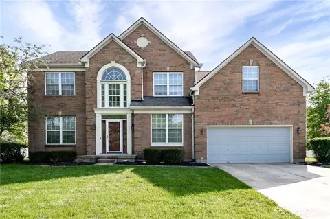 1271 Spring Ash Dr, Centerville, OH 45458