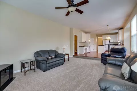 1271 Spring Ash Dr, Centerville, OH 45458 photo 15