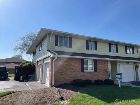1661 Mars Hill Dr, Dayton, OH 45449
