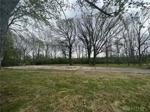 10406 Primrose Rd, New Paris, OH 45347