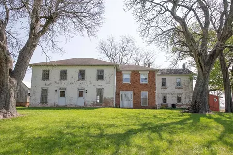 8833 Germantown Rd, West Alexandria, OH 45381