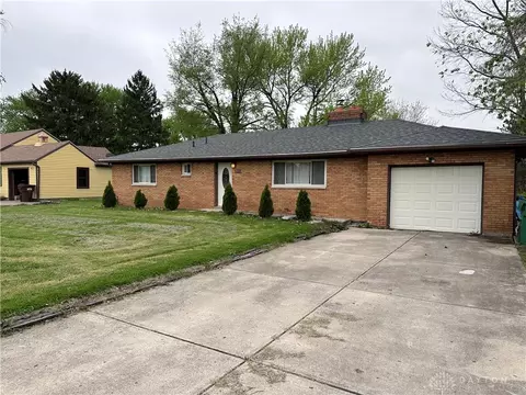 1913 N Longview St, Beavercreek, OH 45432