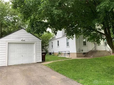 2900 Colonial Ave, Kettering, OH 45419 photo 2