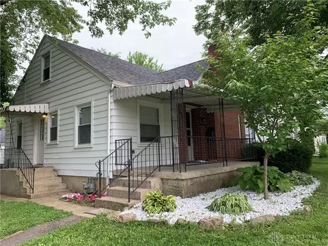 2900 Colonial Ave, Kettering, OH 45419