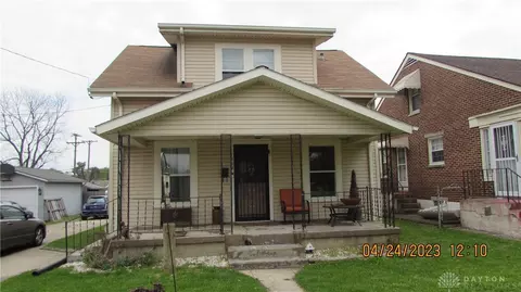1239 N Detroit St, Xenia, OH 45385