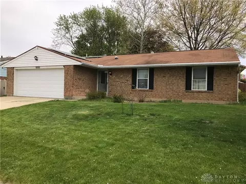 8880 Swinging Gate Dr, Dayton, OH 45424