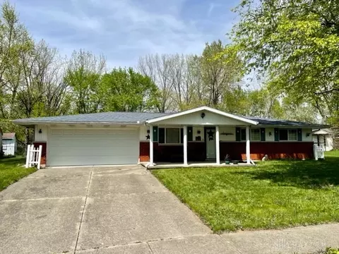 5169 Wakefield Dr, Fairborn, OH 45324