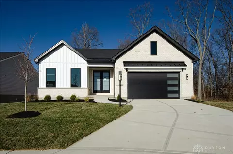9933 Rothschild Ct, Dayton, OH 45458