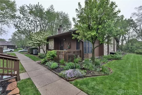 2335 Bendel Dr, Middletown, OH 45044