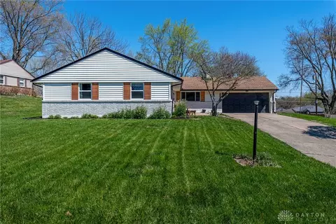 2431 Hemphill Rd, Dayton, OH 45440