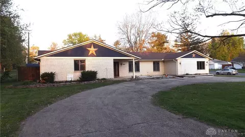 1884 Grange Hall Rd, Dayton, OH 45432