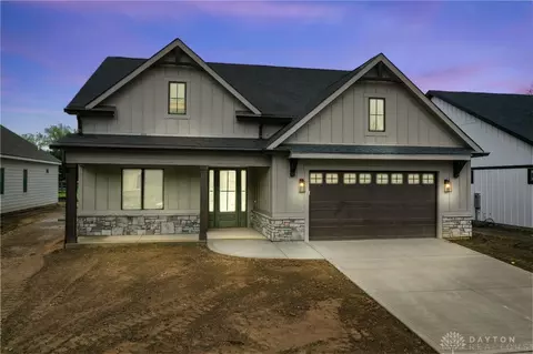 836 Hidden Branches Dr, Centerville, OH 45458
