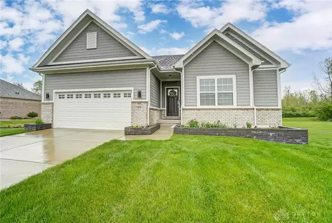 785 Conservation Cir, Fairborn, OH 45324
