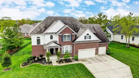 520 Stolle Dr, Springboro, OH 45066