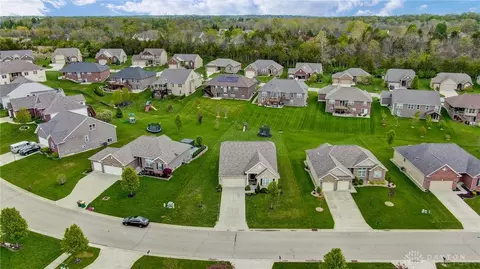 140 Montgomery Ln, Springboro, OH 45066 photo 4