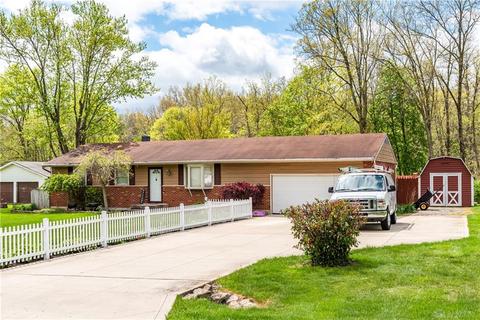 8379 Sagraves Dr, Vandalia, OH 45377