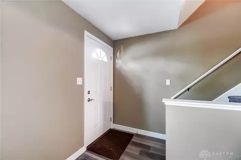 1956 Elaina Dr, Springfield, OH 45503 photo 2
