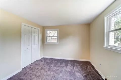 1956 Elaina Dr, Springfield, OH 45503 photo 9