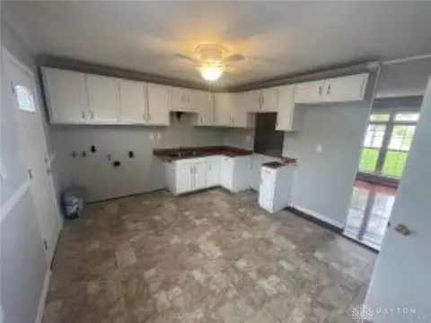 2026 Memorial Dr, Springfield, OH 45505 photo 6
