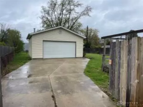 2026 Memorial Dr, Springfield, OH 45505 photo 17