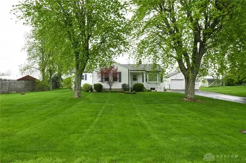 90 Crawford Toms Run Rd, New Lebanon, OH 45345
