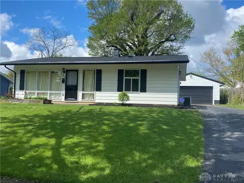4065 Fleetwood Dr, Dayton, OH 45416