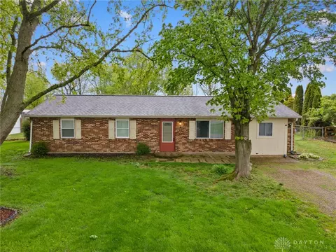936 Alexander Rd, Eaton, OH 45320