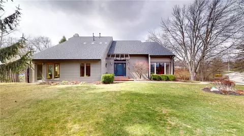7911 S Winding Way, Tipp City, OH 45371