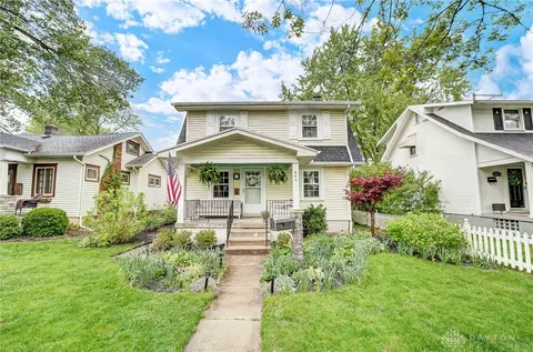 441 Monteray Ave, Oakwood, OH 45419